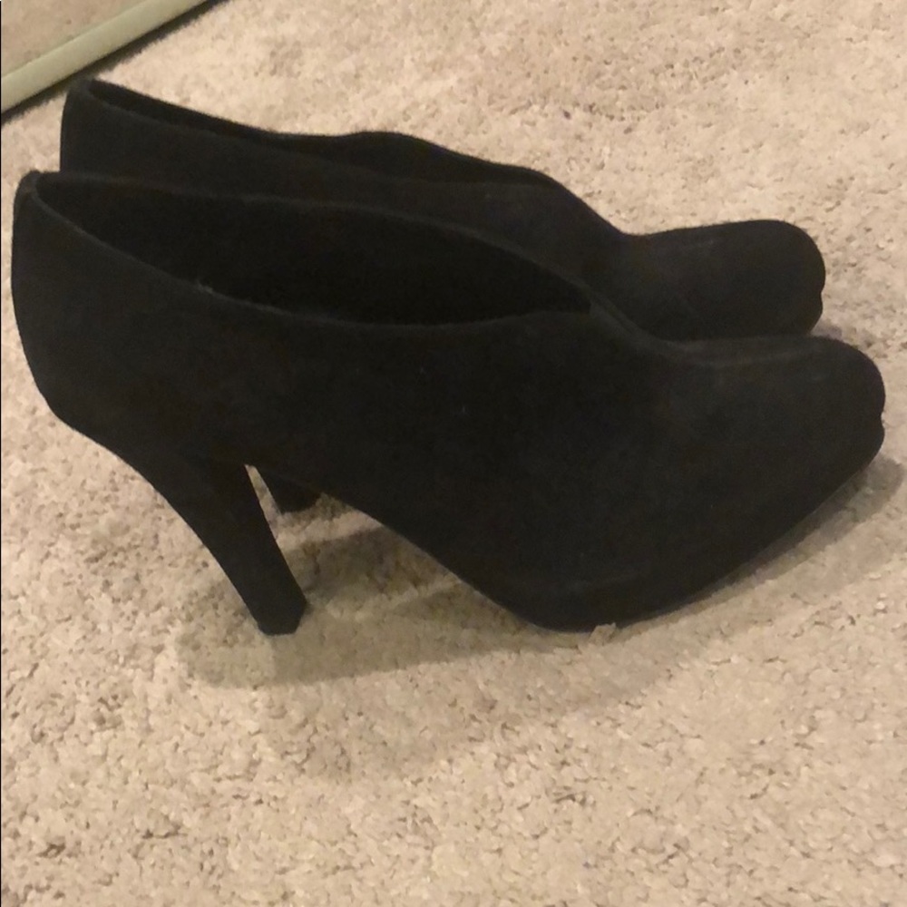 Black suede heels